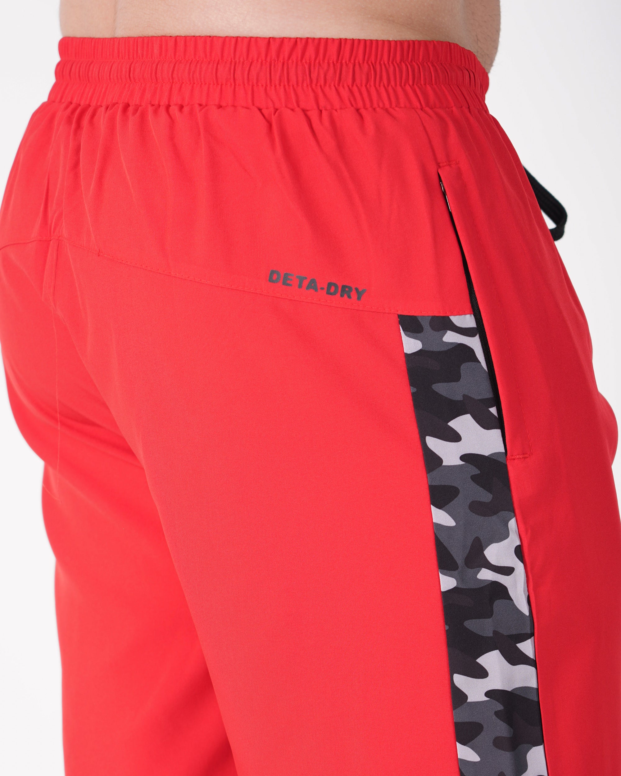 Deta-Dry Men's Active Camouflage Print Shorts Red